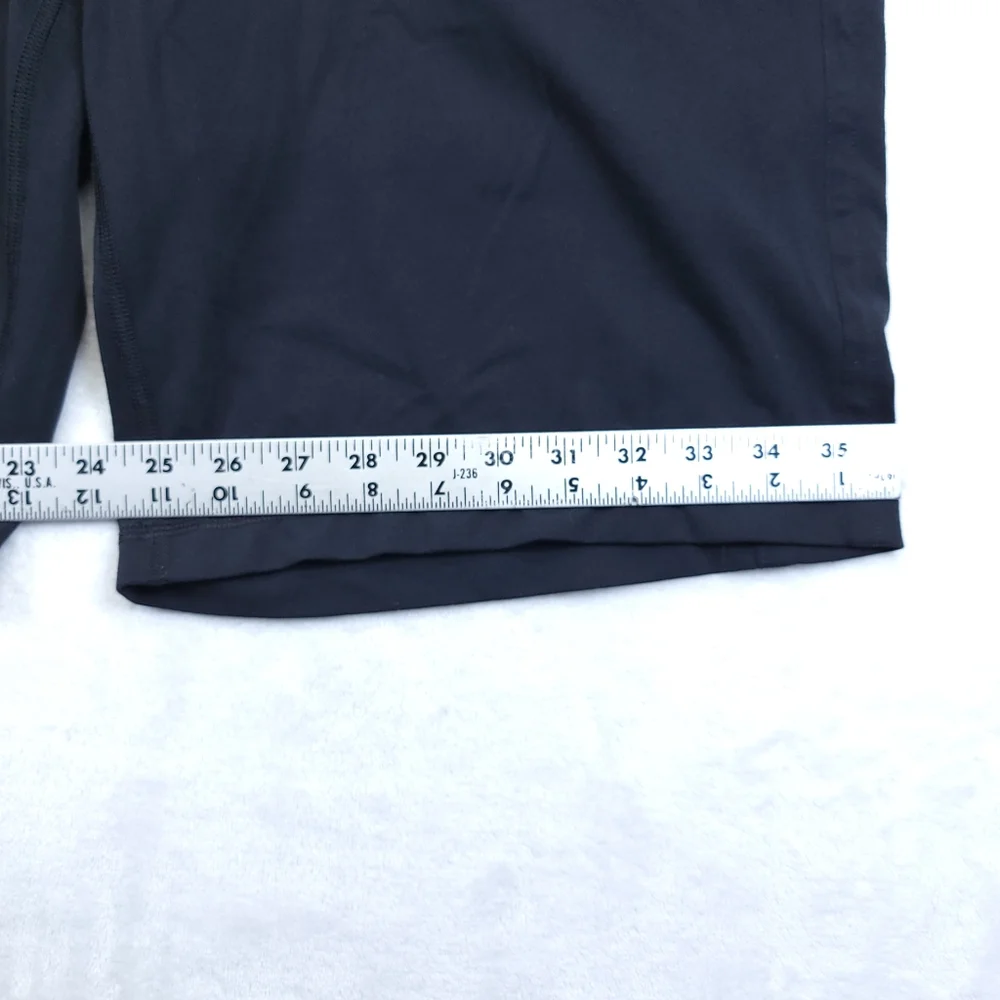 Lululemon Men's Black Activewear Drawstring Big Logo Vintage Shorts Size 36
